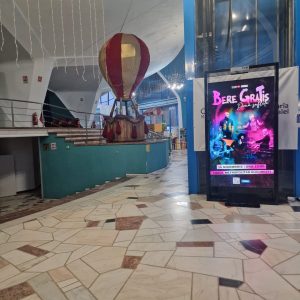 Reteaua-Digitala-Indoor-DOOH-Circul-Metropolitan-Bucuresti-8211-Dreapta-4