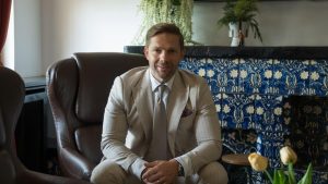 Cum intri în comunitatea de brokeri de credite creată de Claudiu Trandafir prin OferteBancare.ro